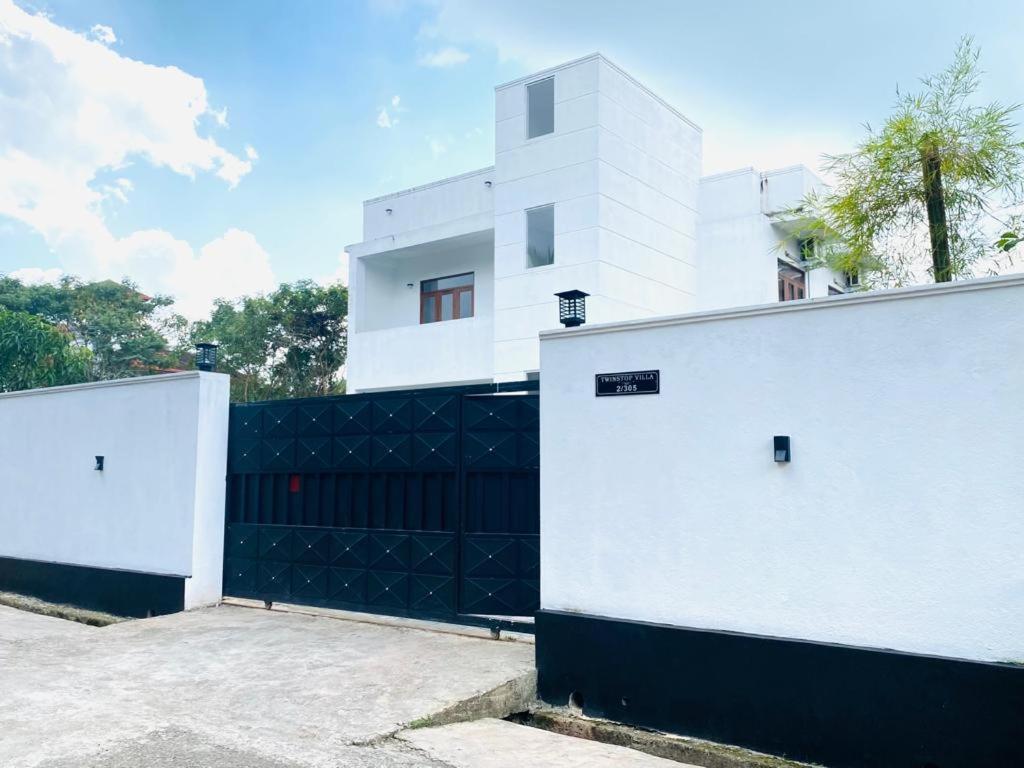 Twinstop Villa Minuwangoda Luaran gambar